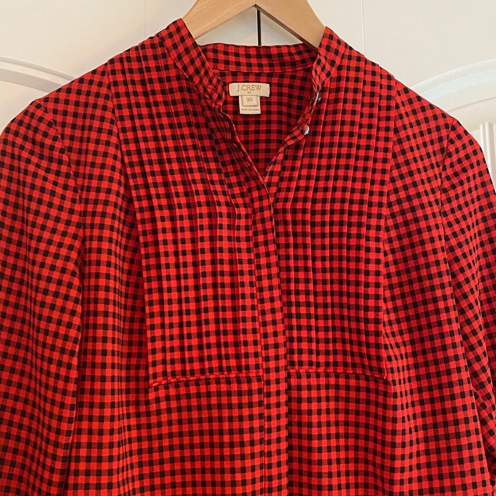 J. Crew Factory Drapey Buffalo Check Plaid/ Gingham Red Black Tuxedo Top Size XS - Picture 2 of 10